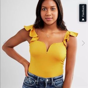 NWOT Willow and Root off the shoulder bodysuit